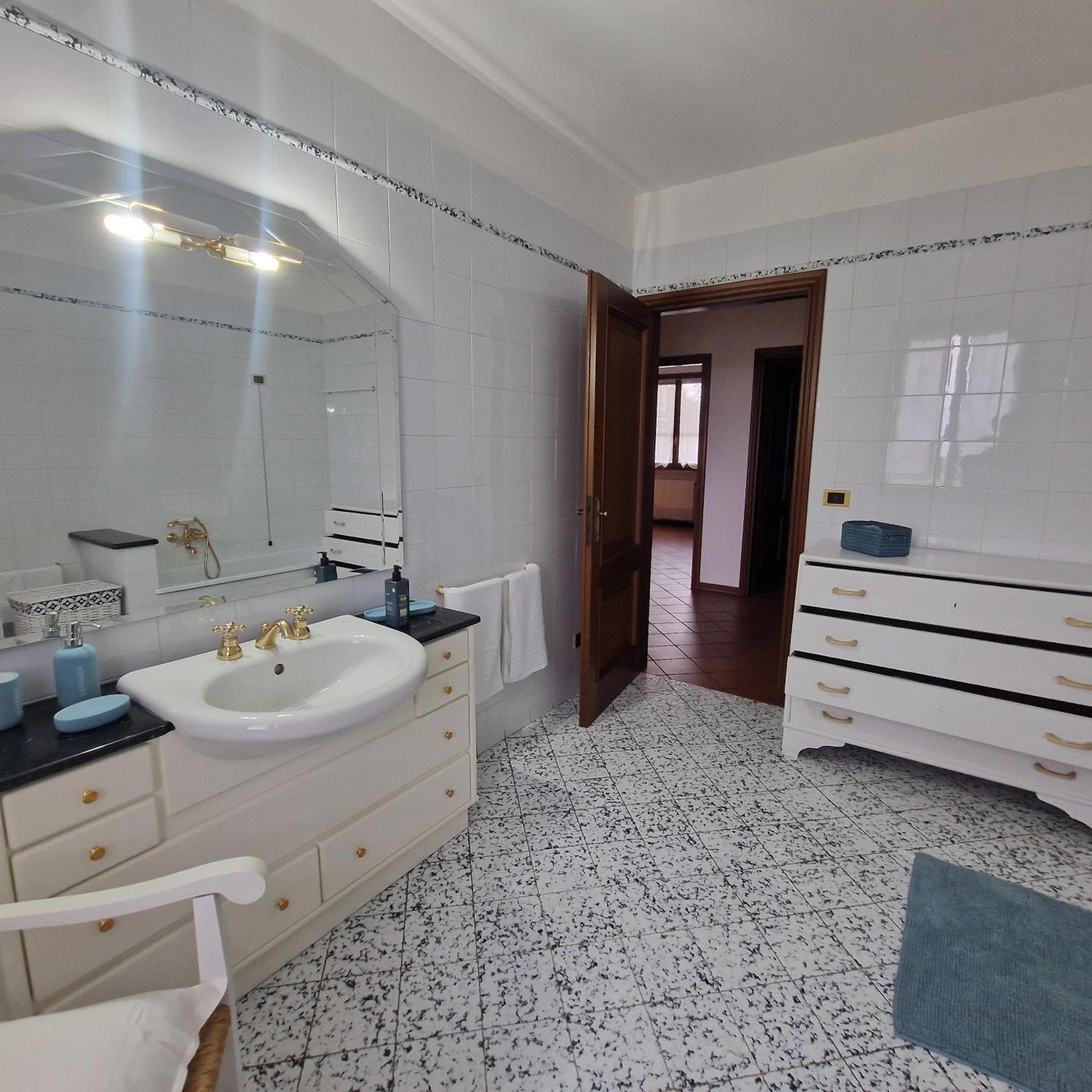 הוילה Bagnolo San Vito Residenza Vittoria מראה חיצוני תמונה